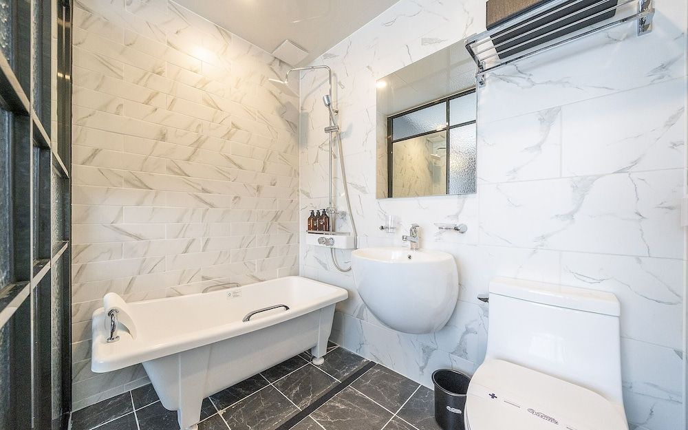 Yeongdeungpo Bamos Hotel Room (Special room (Netflix available Wave ) 5