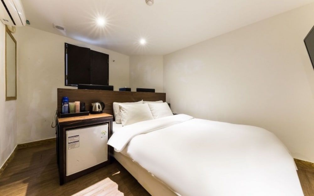 undefined Cheonho Yeon 7