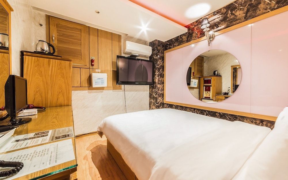 Chungmuro CF Room (Standard) 6