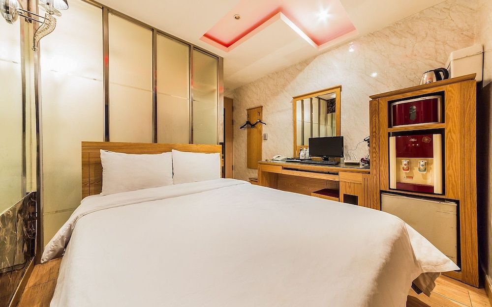 Chungmuro CF Room (Standard) 3