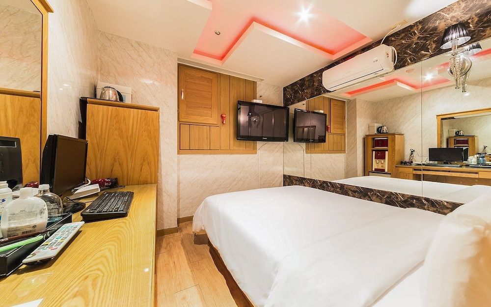 Chungmuro CF Room (Standard)