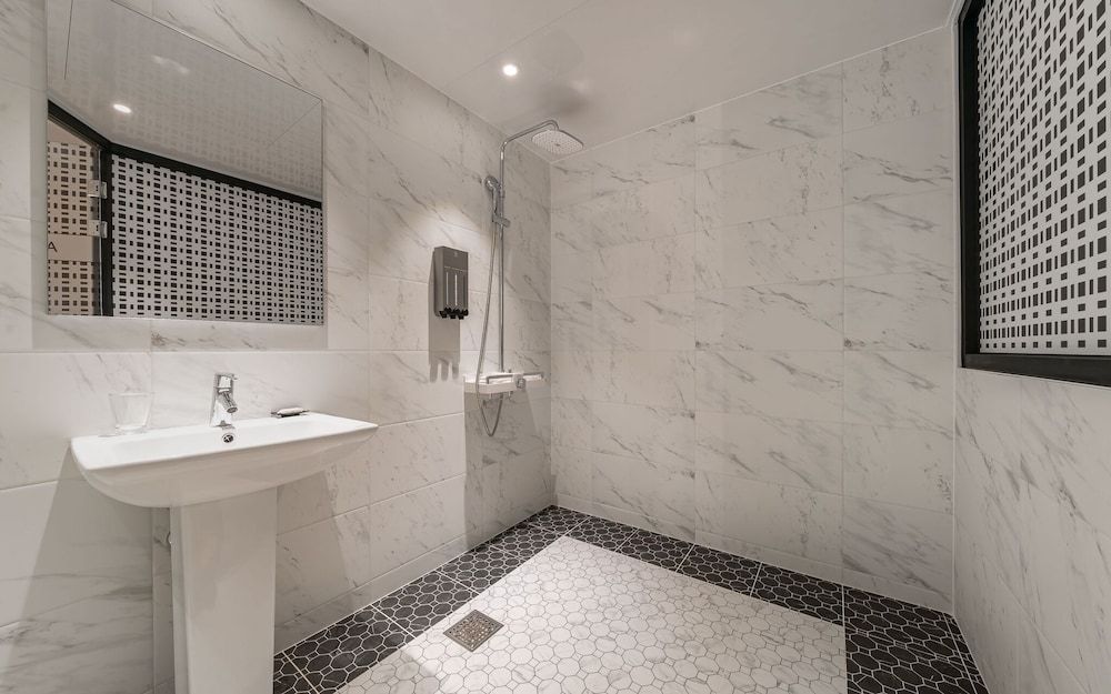 Jongno Dana Hotel Room (Standard) 8