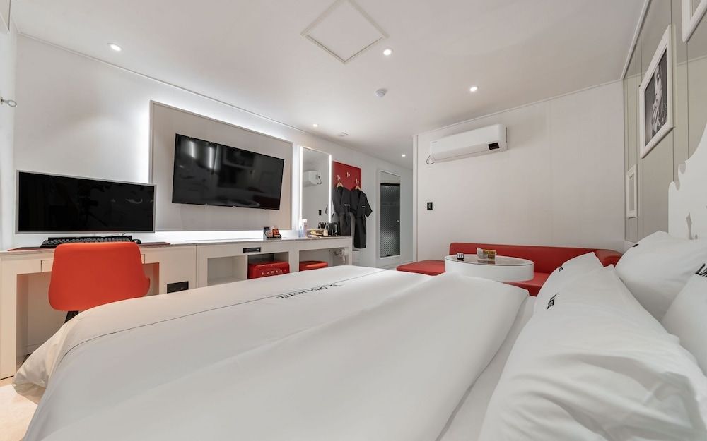 Jongno Dana Hotel Room (Deluxe) 3