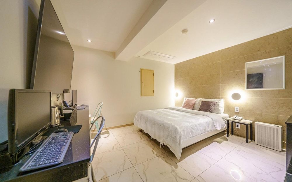 undefined Wangsimni Palace 7