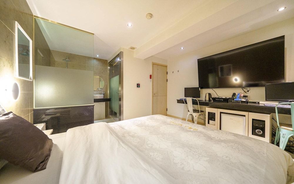 undefined Wangsimni Palace 10