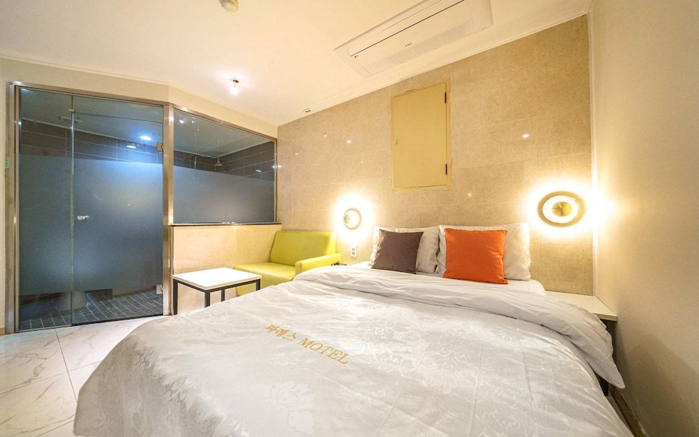 undefined Wangsimni Palace 5