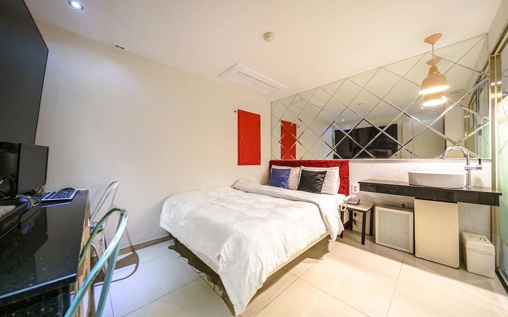 Wangsimni Palace Room (Standard room (70-inch TV system air )