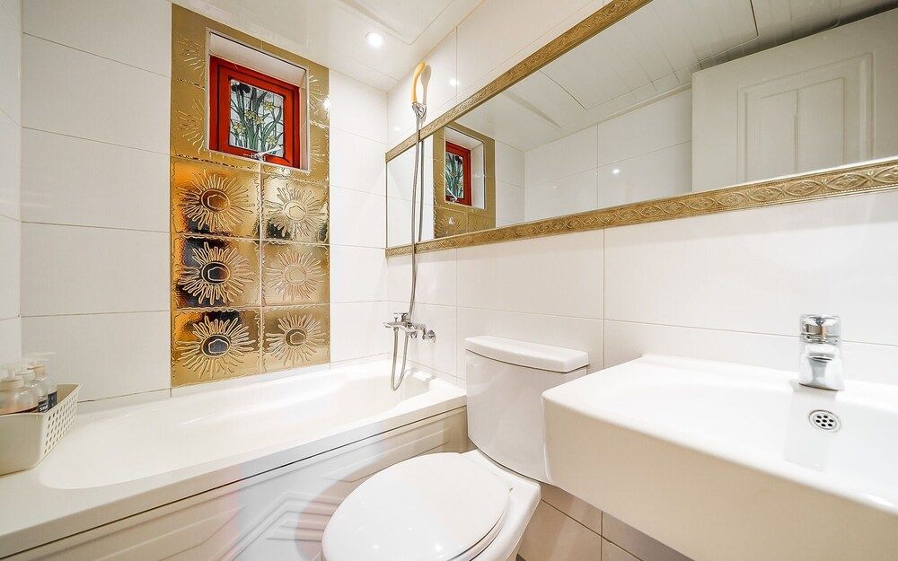 undefined Wangsipri La Terra 8