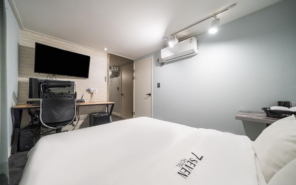 Cheonho Seven Room (1PC Room A - Late Check-out (High Per) 7