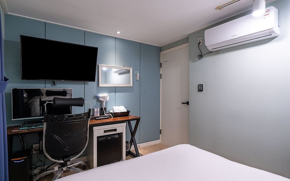 Cheonho Seven Room (1PC Room A - Late Check-out (High Per) 2