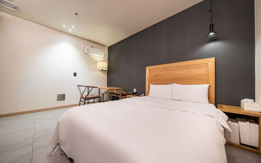 Sadang M Room (Walkie Special - Special Room (No Par) 10