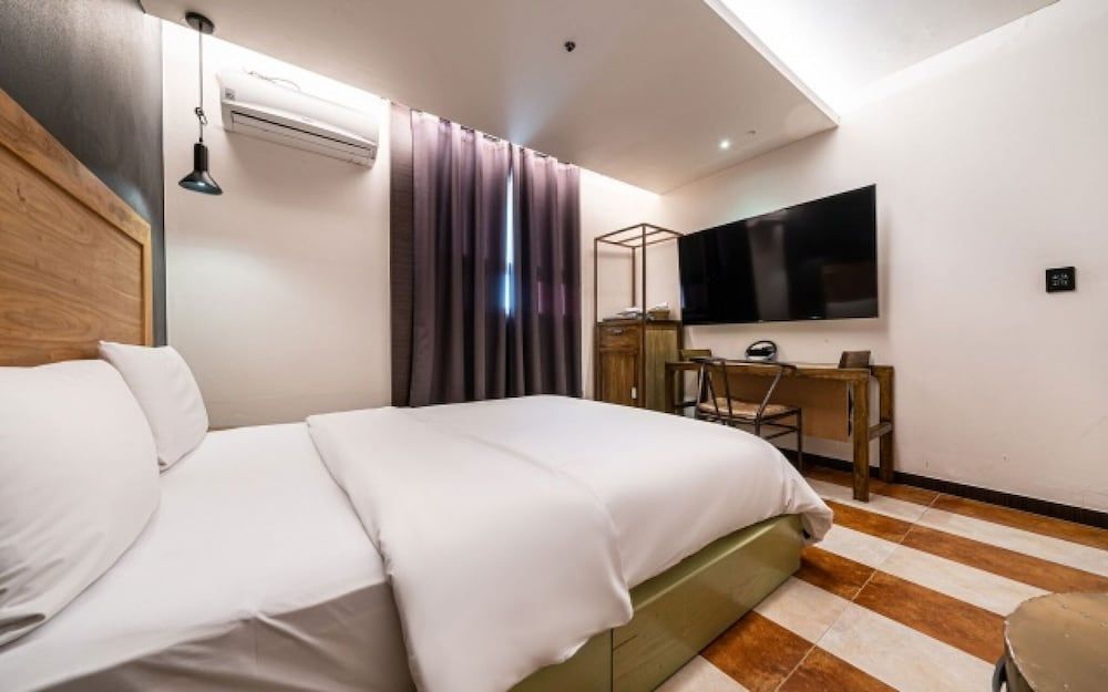 Sadang M Room (Walkie Special - Special Room (No Par) 2