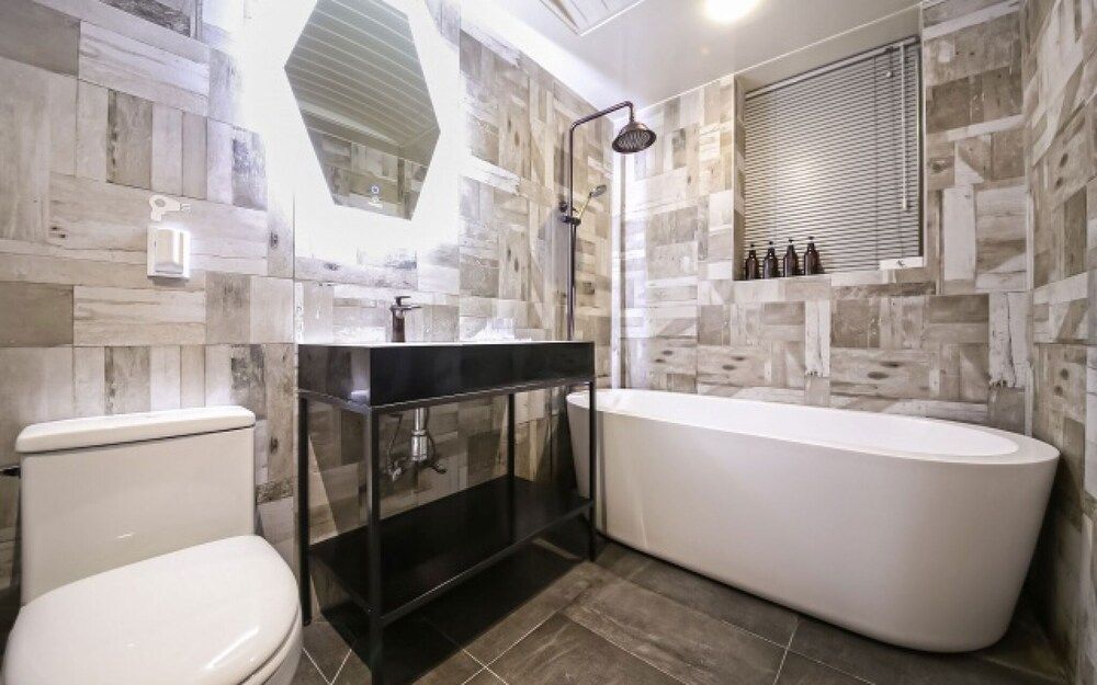 Sadang M Room (Walkie Special - Special Room (No Par) 18