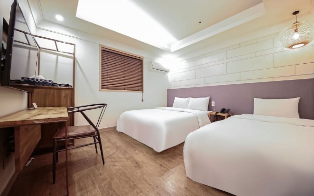 Sadang M Room (Express check-in for walk-in only - p) 3