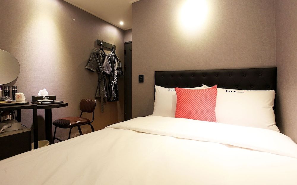 Sillim Bom Branch no1 Room (Standard - Pedestrian Only (Netflix T)