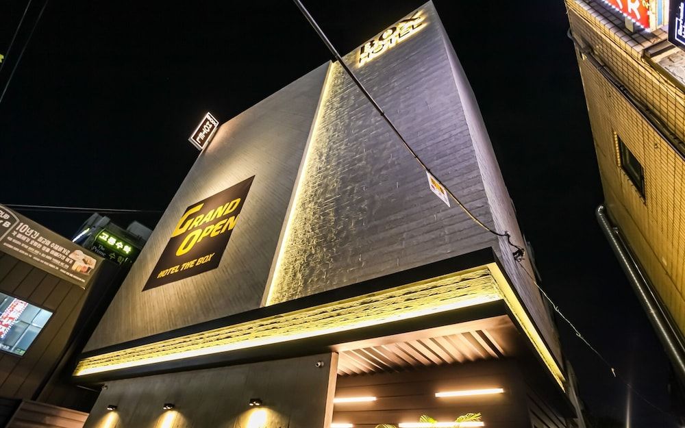 undefined Guui Box Hotel 7