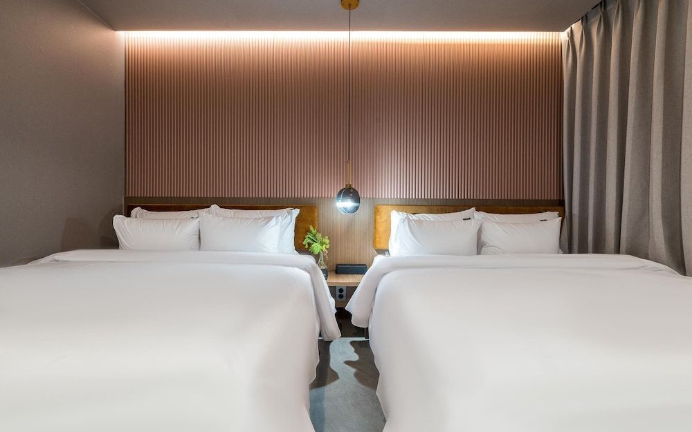 Suyu Le Rev Hotel Room (Suite - Party room Non-smoking (Two b) 2