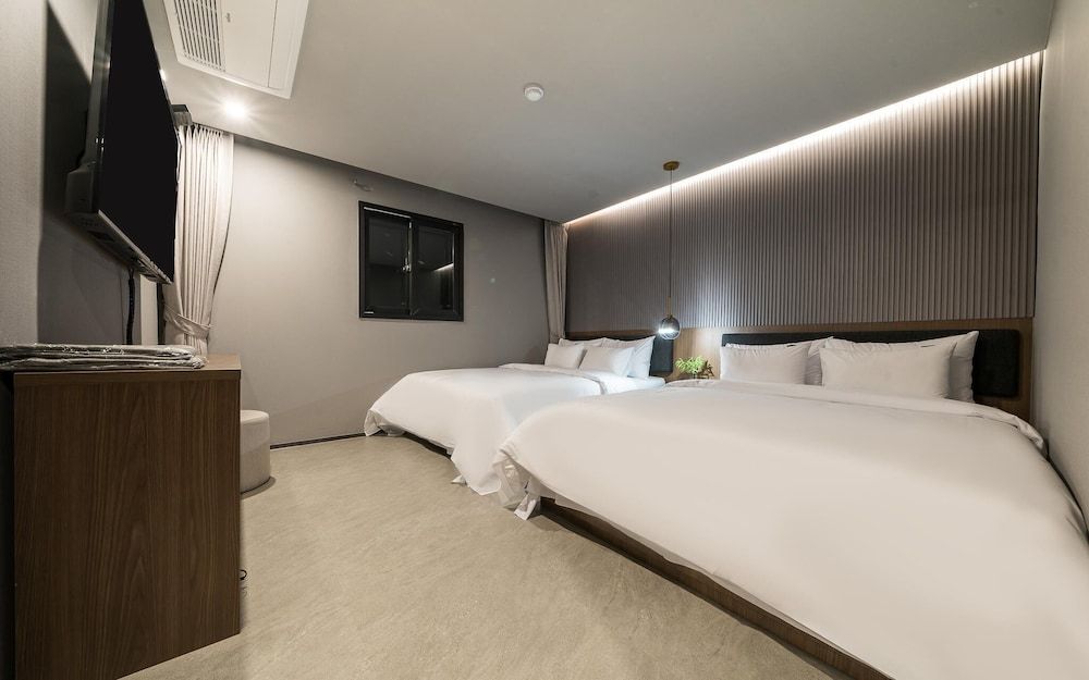 Suyu Le Rev Hotel Room (Suite - Party room Non-smoking (Two b)