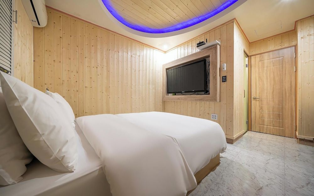 Sinsa Jjack Room (Stand ard (for road conservation no p)