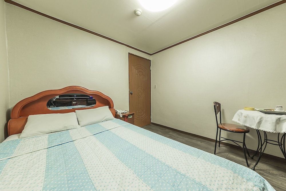 undefined Sangbong Palace 9