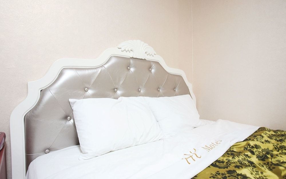 undefined Sangbong Palace 3