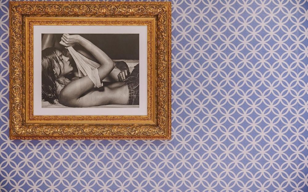 Yeongdeungpo Hotel LE O Room (Deluxe Cinema Non-Smoking Room (75-in) 3