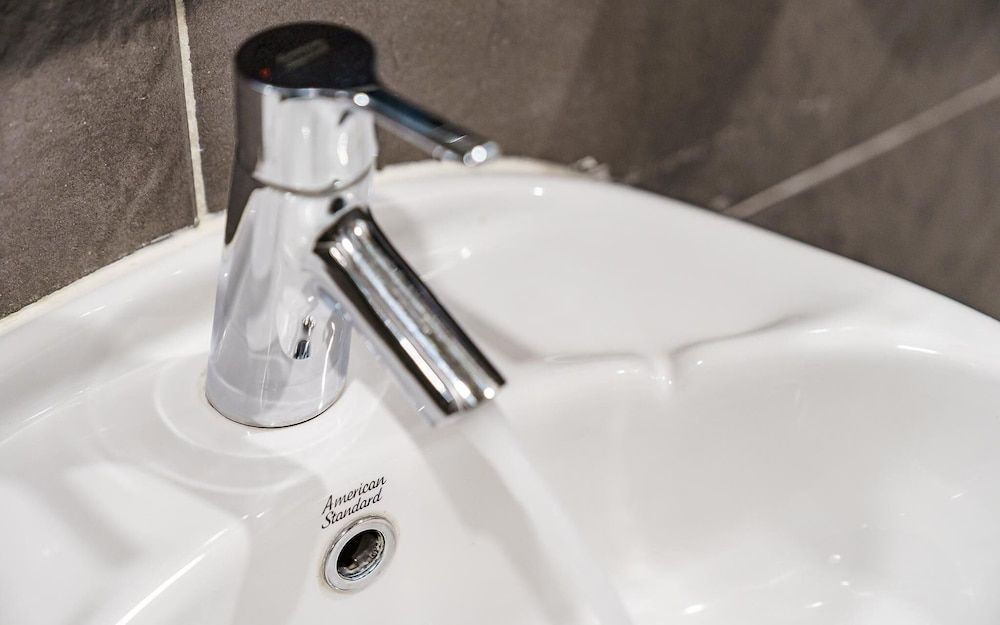 Yeongdeungpo Hotel LE O Room (Deluxe Cinema Non-Smoking Room (75-in) 4