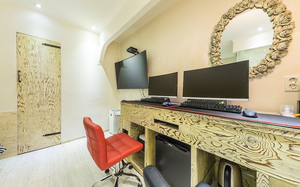 Suyu M Room (2 PCs (Netflix/Wave/Disney/TVing/Bide) 5