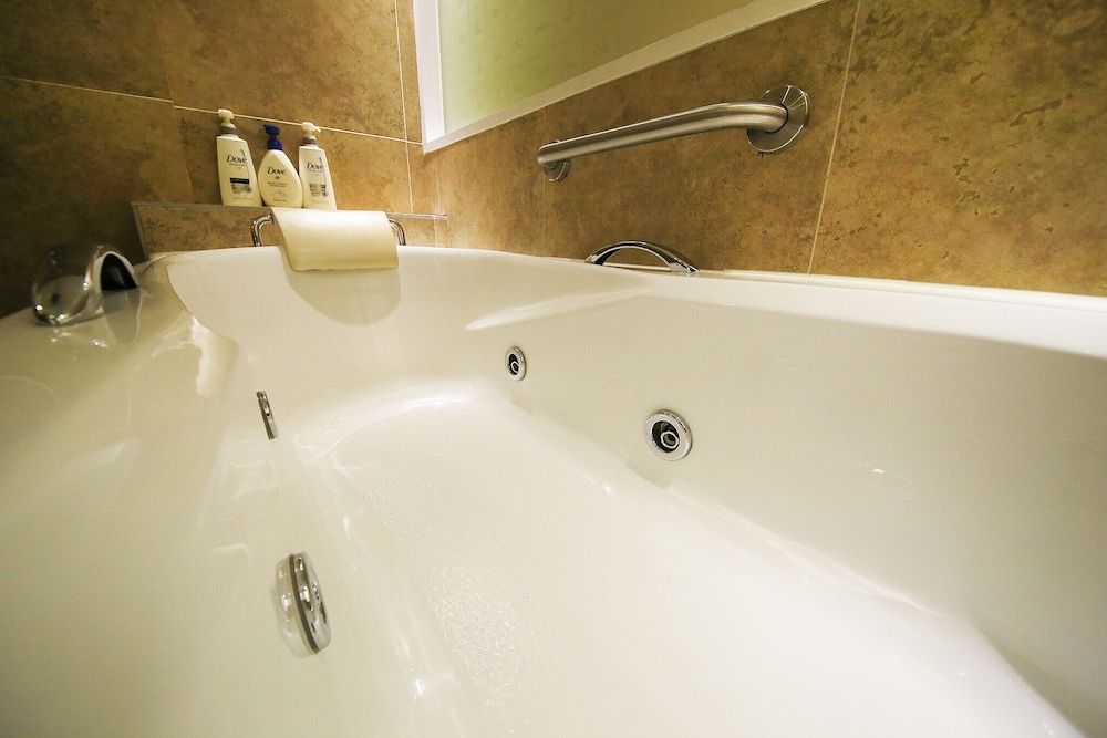 Suyu M Room (2 PCs (Netflix/Wave/Disney/TVing/Bide) 38