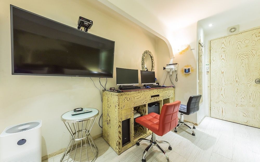 Suyu M Room (2 PCs (Netflix/Wave/Disney/TVing/Bide) 6