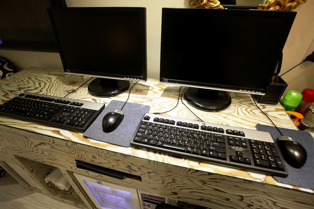 Suyu M Room (2 PCs (Netflix/Wave/Disney/TVing/Bide) 26