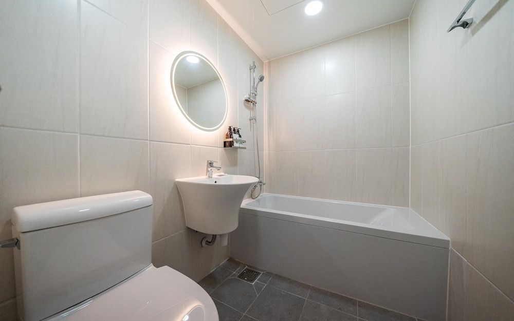 undefined Gangnam Spring Hotel 7