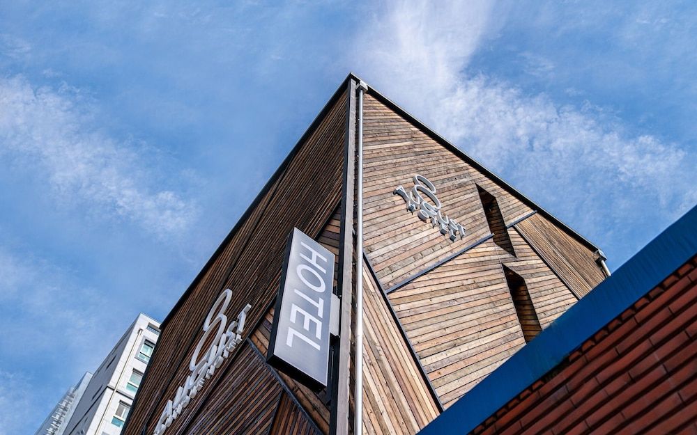 undefined Cheonho Hotel August 7