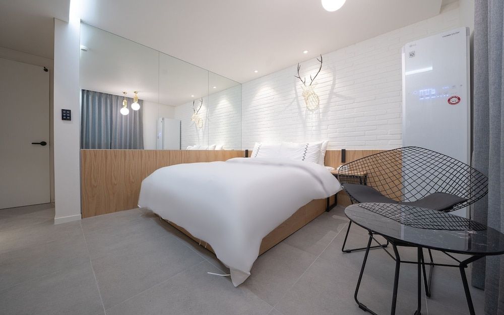 undefined Hwagok Alice Next Door 7