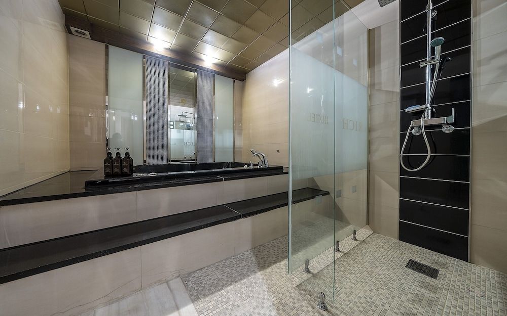 undefined Gasan Rich Hotel 9