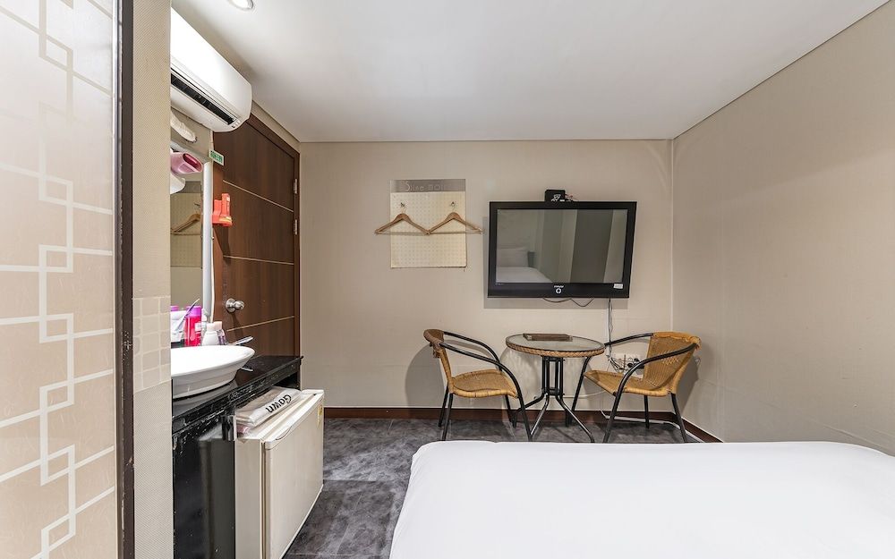 Gildong S Line Room (Standard room) 3