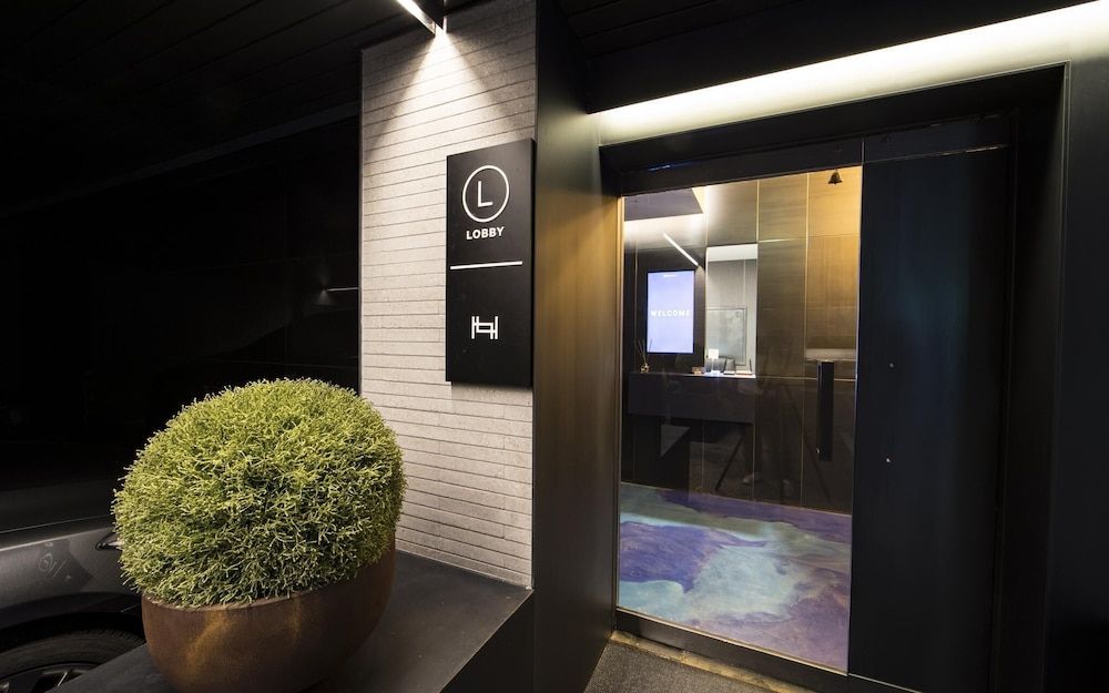 undefined Cheonho Hotel H 2