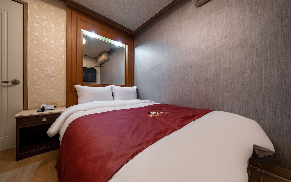 undefined Suyu Fan Motel 8