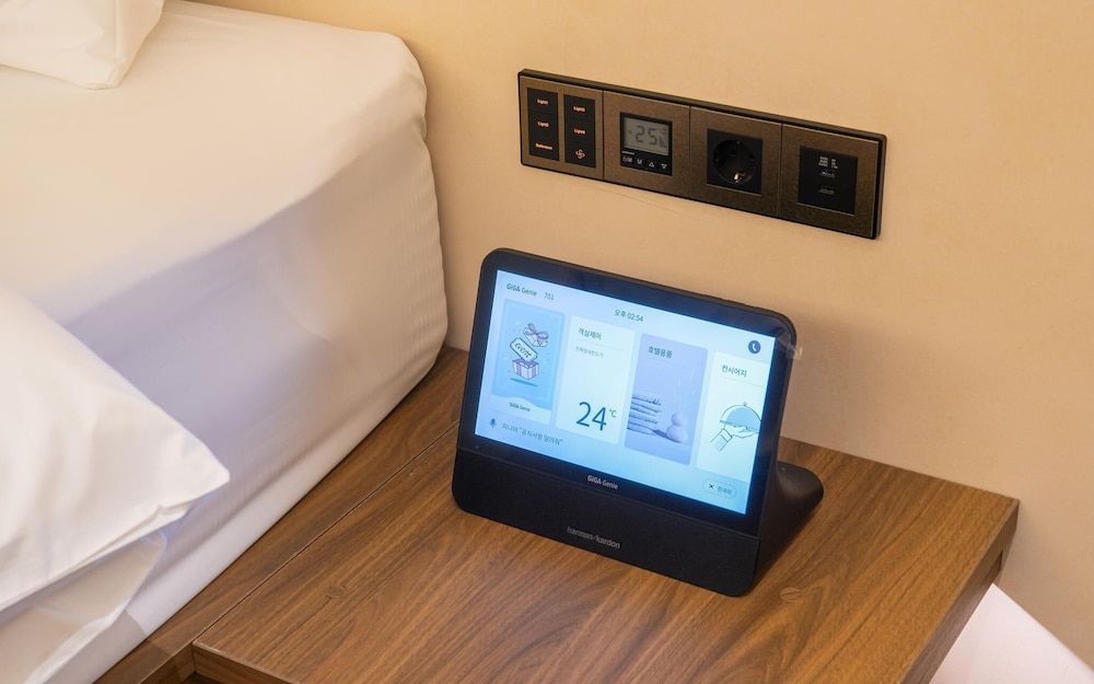 Jamsil Orosie Tourist Hotel - Orosie Room (Deluxe King (Simmons LG OLED 55 Style) 8