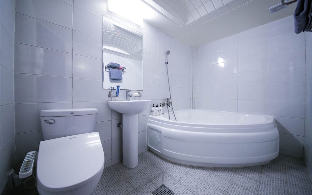 Jamsil WOW Room (Deluxe A (No-hard couple PC + headset) 11