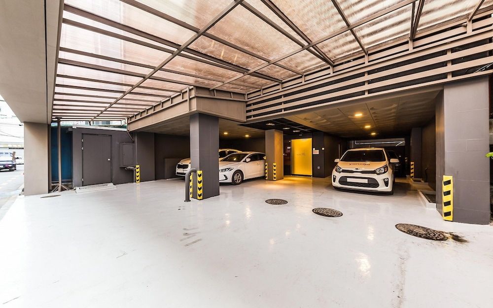 undefined Jamsil HL Hotel 4