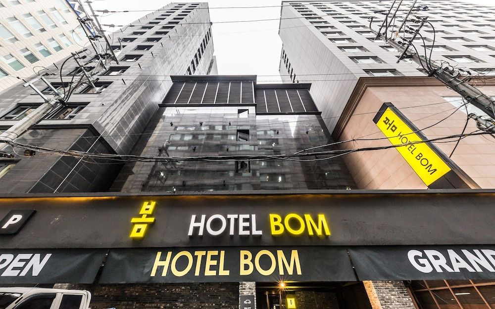 undefined Sincheon Hotel Bom