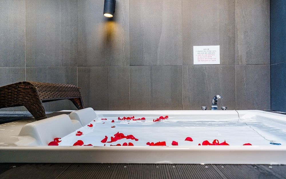 Yeoksam Adlige Room (Adrigue open-air bath (parking restri) 10