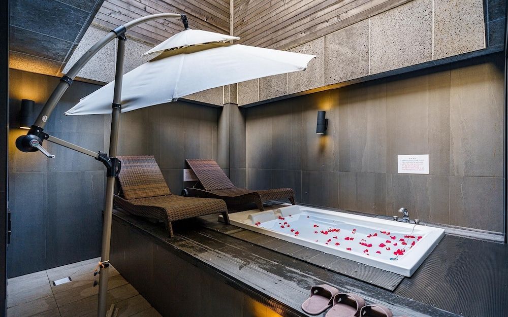 Yeoksam Adlige Room (Adrigue open-air bath (parking restri)