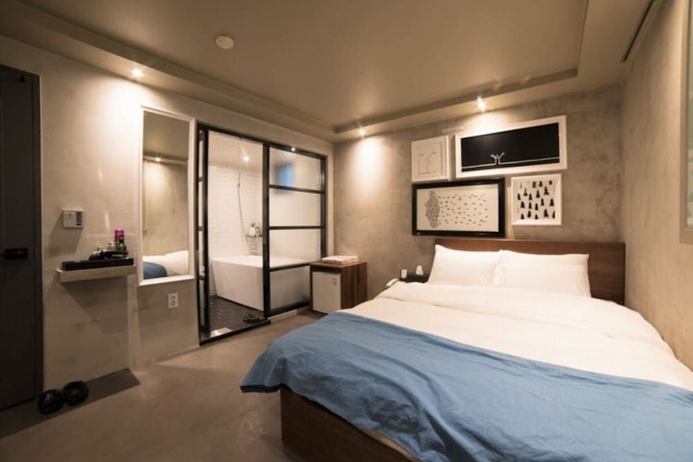 undefined Sincheon MW 9