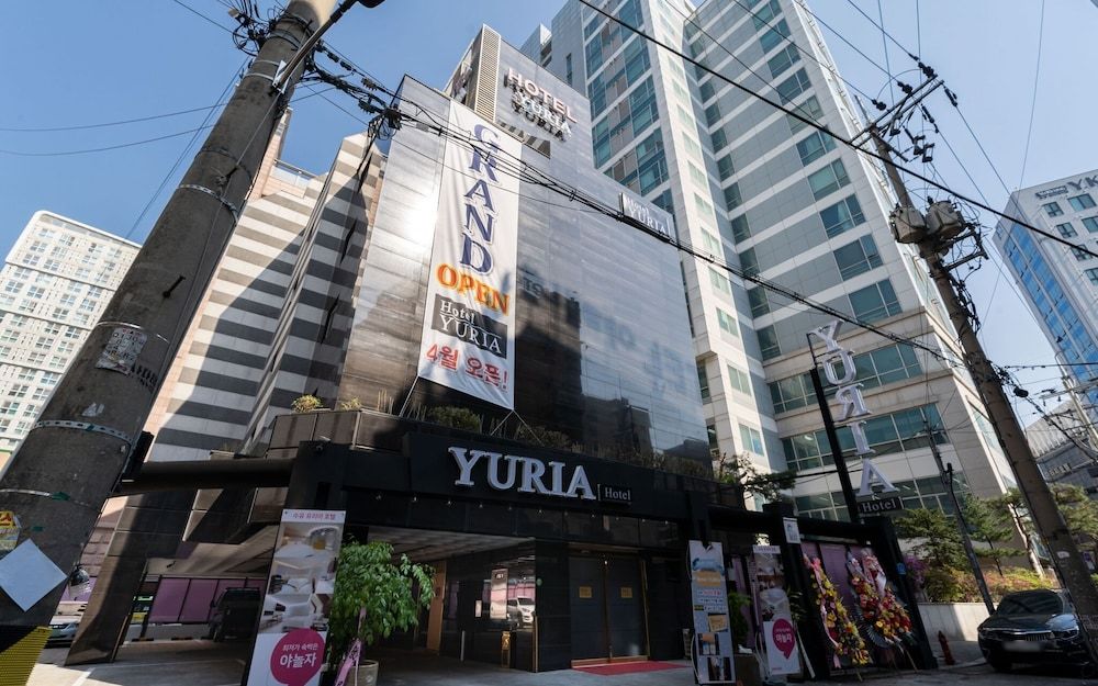 undefined Suyu Yuria Hotel 3