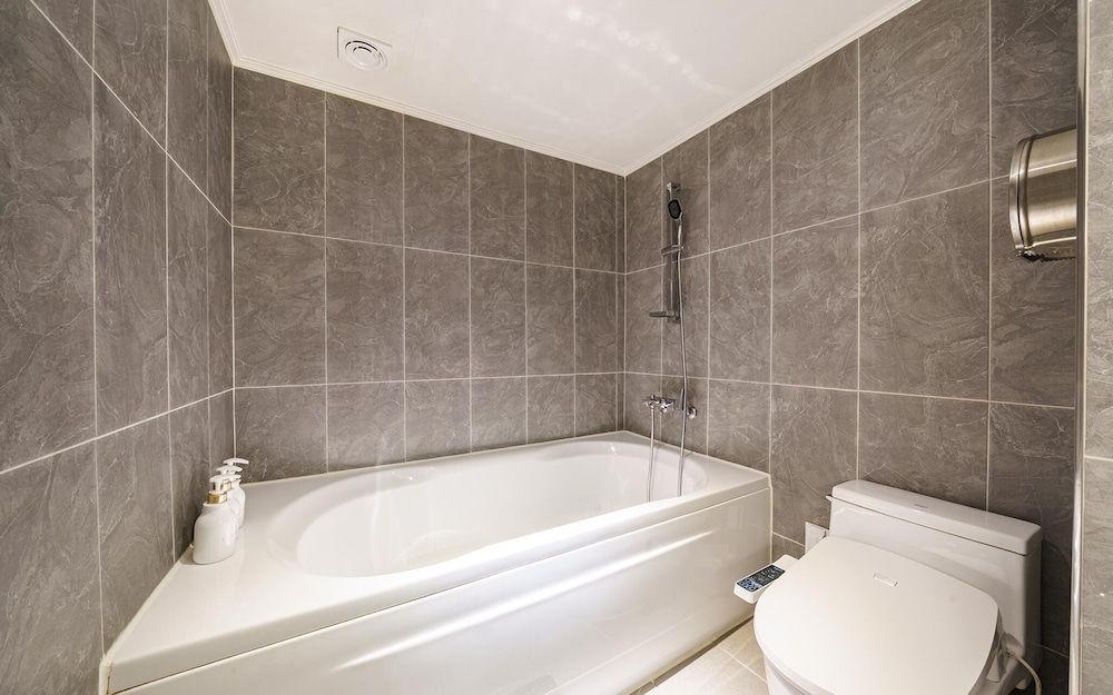 Suyu Yuria Hotel Room (Early check-in couple PC (dedicated h) 8