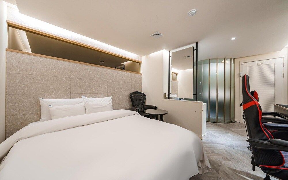 Suyu Yuria Hotel Room (Early check-in couple PC (dedicated h) 11