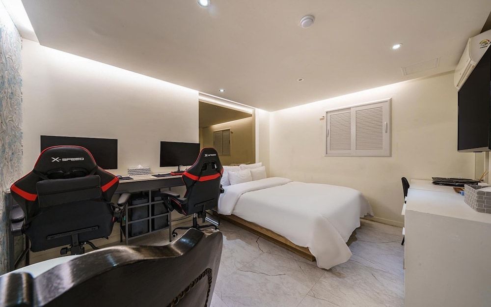 undefined Suyu Yuria Hotel 10