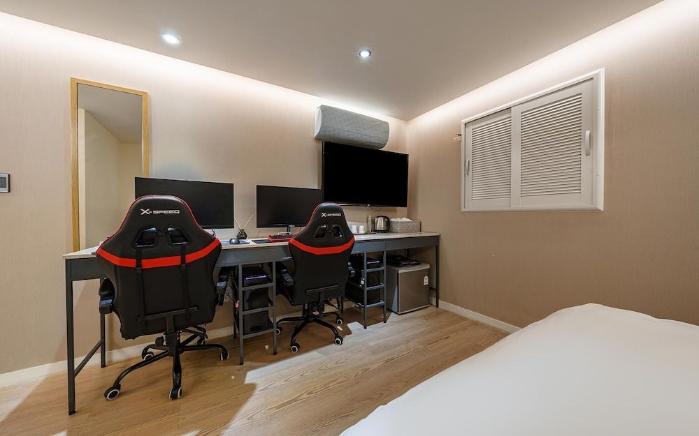 undefined Suyu Yuria Hotel 8